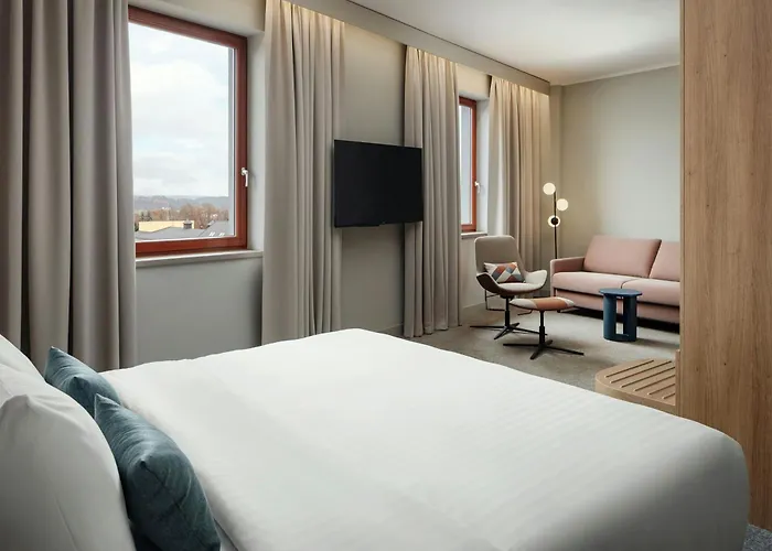 Hotel Am Strand Courtyard By Marriott Pilsen