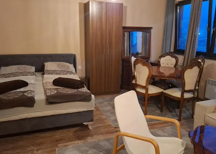 Hotel: Al-Dino