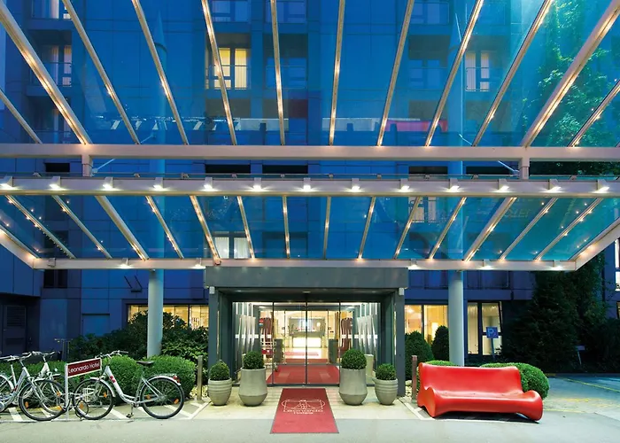 Hotel mit Pool: Leonardo Hotel Hannover Airport