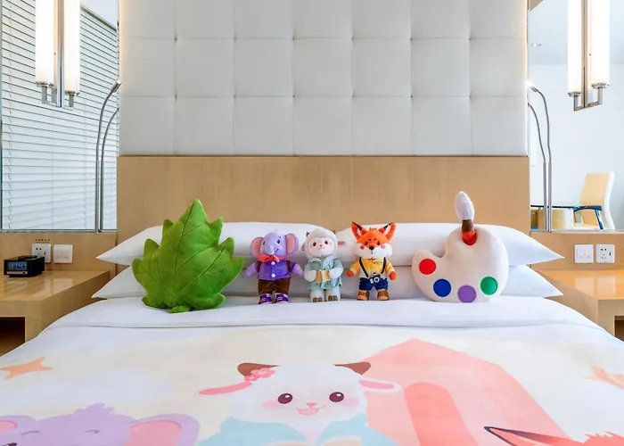 Renaissance Shanghai Yu Garden Hotel On The Bund By Nanjing Road