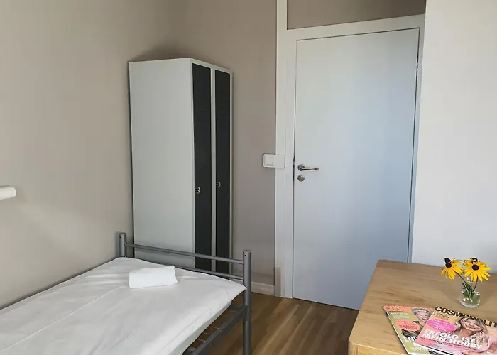 1, 2, Sleep Boardinghouse Hamburg Billstedt