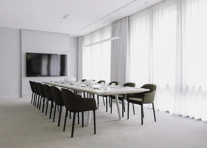 5-Sterne-Hotel: Pullman Berlin Schweizerhof