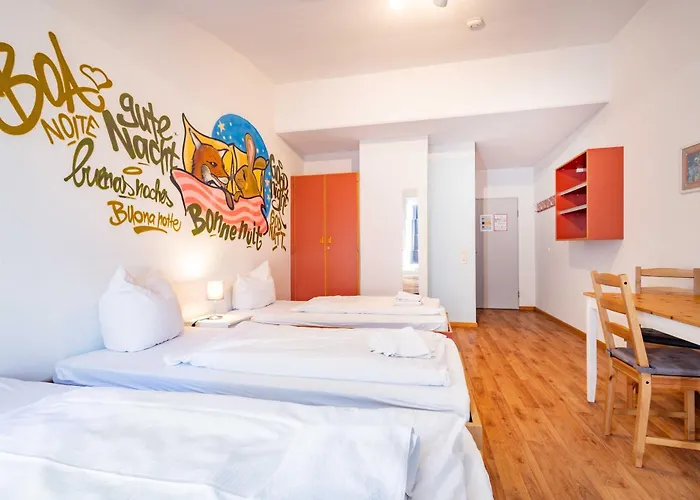 Hotel nahe College: StayInn Hostel und Gästehaus