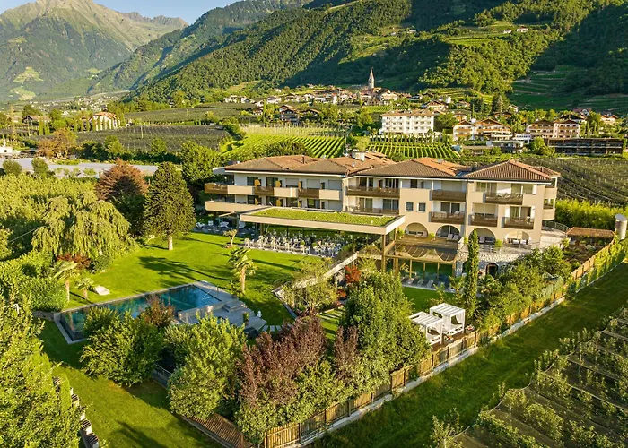 FAYN garden retreat hotel