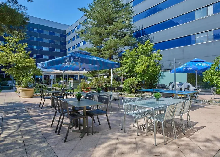 Ping Pong Hotel: ibis Zürich City West