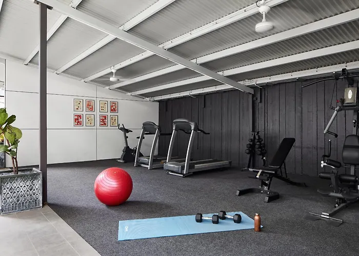 Hotel: Punthill Spring Hill