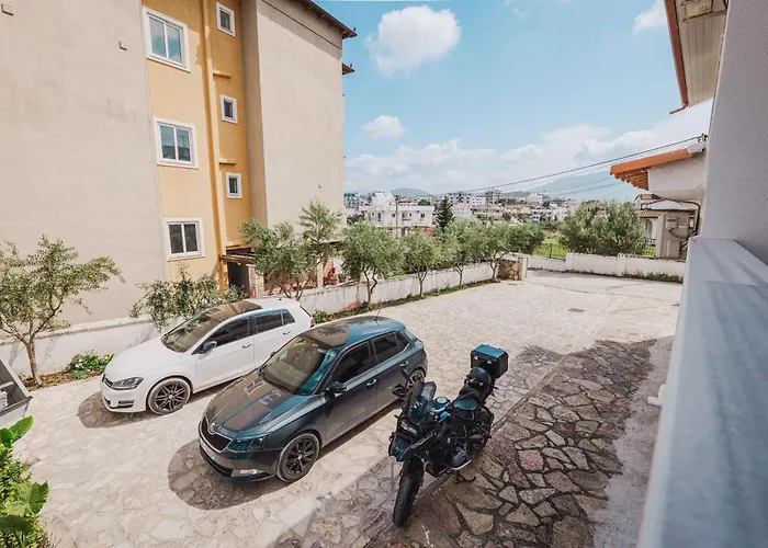 Villa White