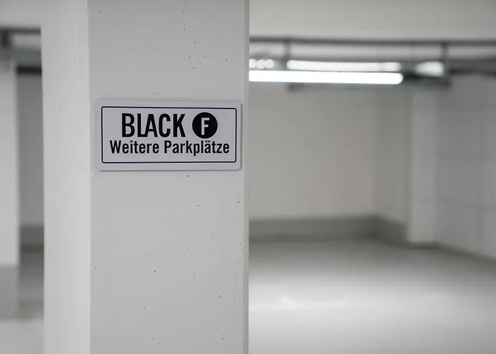 Black F Tower - Serviced Apartments