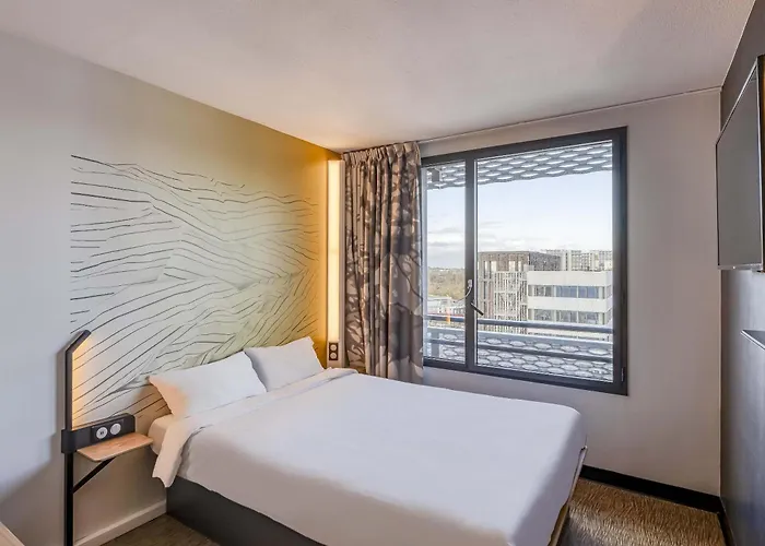 B&B Bordeaux Bassins A Flot