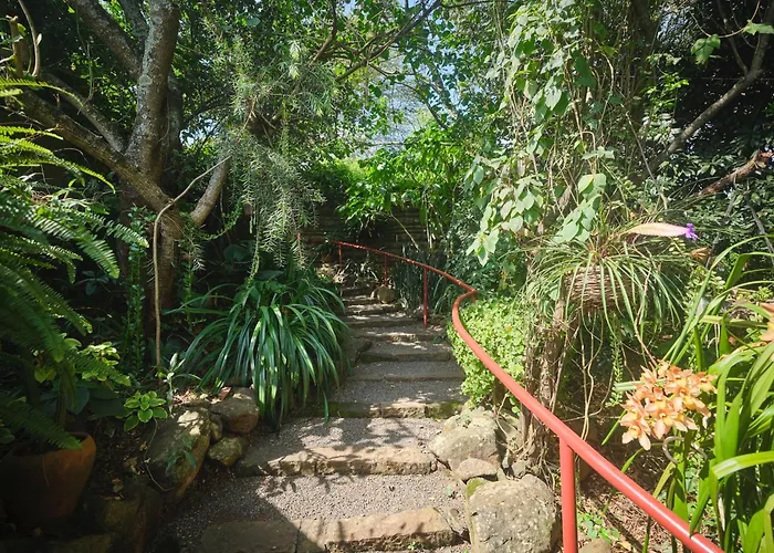 Urlaubsunterkunft Villa Rock Stop Falls Gigiri
