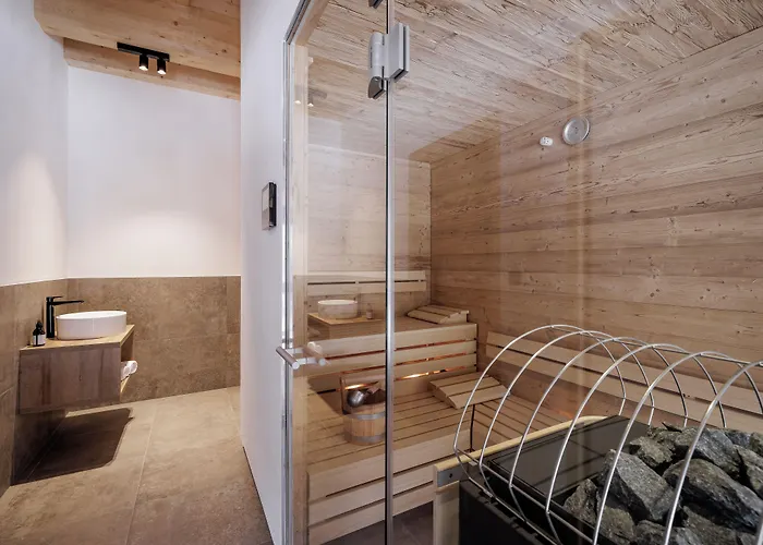 Leni Mountain Lodge