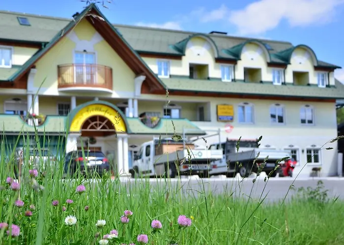 G.H. Knoll "Proellhofer" Cafe Bar Hills