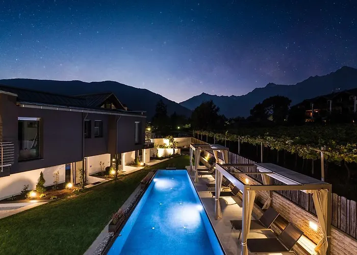 3-Sterne-Hotel: Merangardenvilla Adults Only