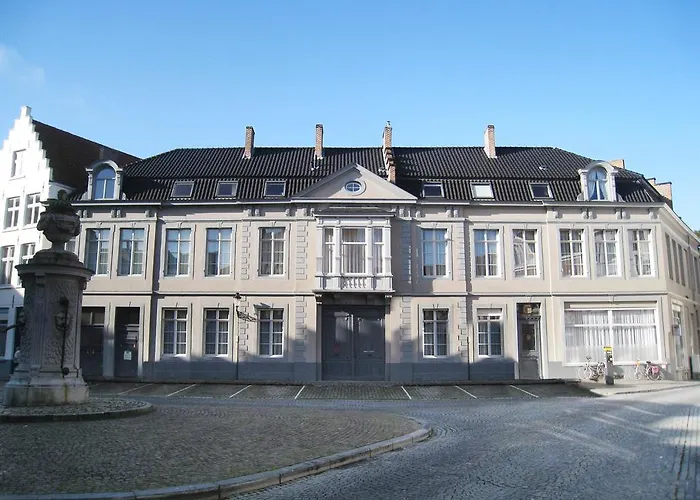 Villa: House Of Bruges