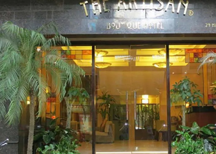 Artisan Boutique Hotel