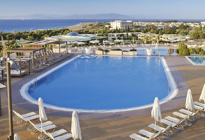  Kipriotis Panorama & Suites