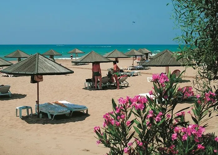 4-Sterne-Hotel: Defne Garden