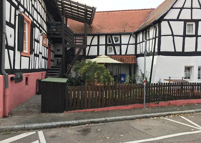 Hotel: Gästehaus Windheim (Karlsruher Denkmal)