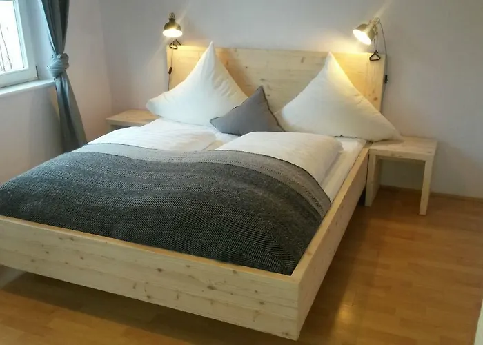 Villa: K-Hotel (Grüner Baum)