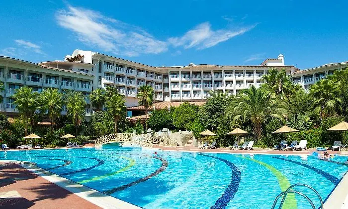 4-Sterne-Hotel: Defne Garden