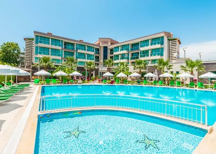 Hotel Side Lowe