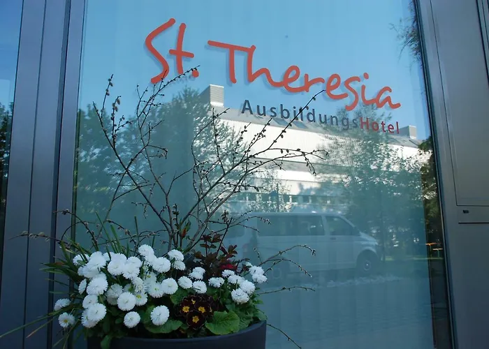 Hotel mit Aussicht: Ausbildungshotel St. Theresia