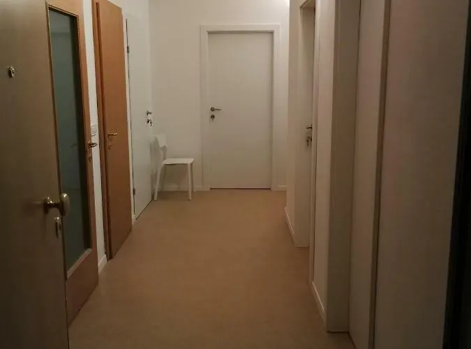 Hotel nahe College: Central Rooms