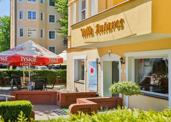 3-Sterne-Hotel: Villa Antares I & II