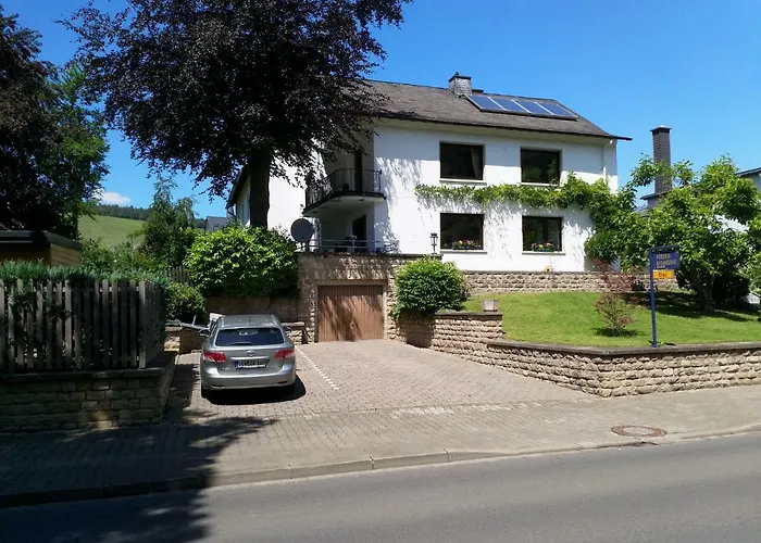 Ferienvermietung: Ferienwohnung Moselblick Bernkastel-Kues