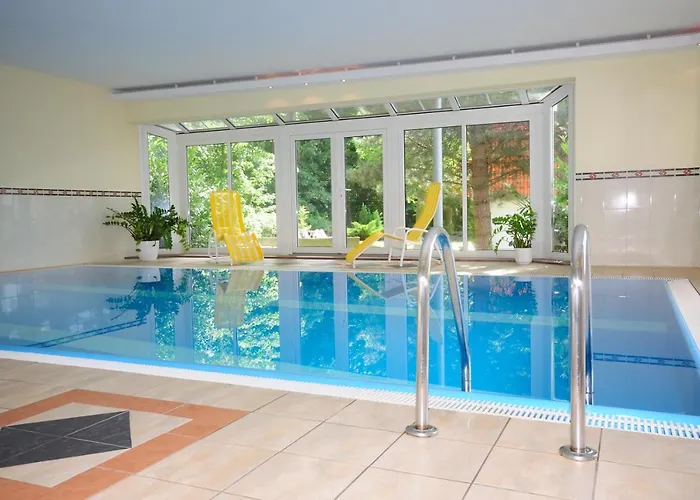 Hotel mit Pool: Parkhotel Klüschenberg