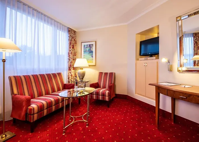 Hotel mit Pool: Seta Hotel